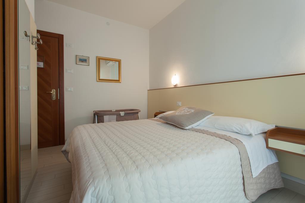 B&B Airone Cervia - Camere E Appartamenti Exterior foto